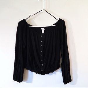 H&M Cropped and Stretchy Black Top (M)
